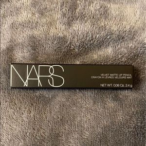 NARS Velvet Matte Lip Pencil in Dragon Girl